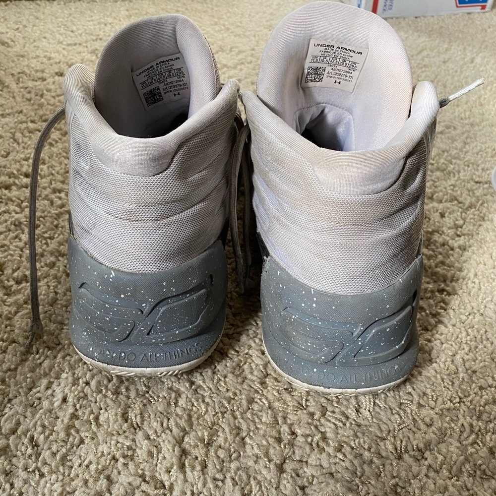 Curry 3 basketball shoes